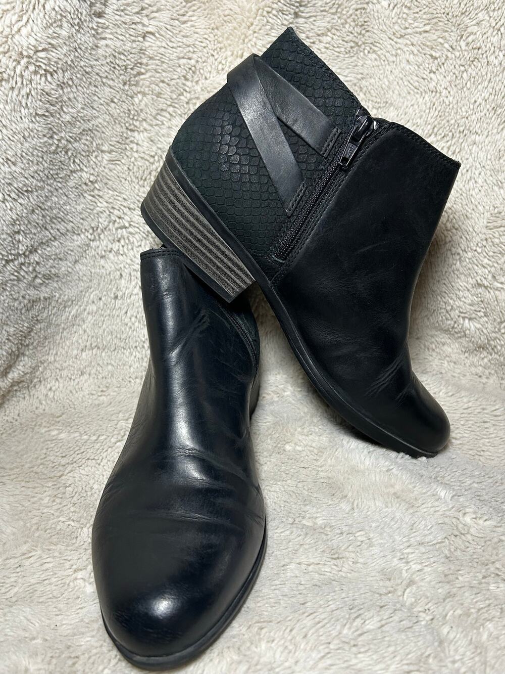 Clarks Women's Black Snake-Embossed Ankle Boots, Size 7.5 M